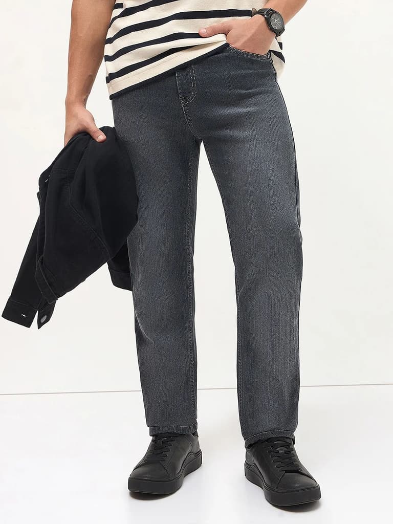 Men's Dark Grey Straight Fit Washed Denim Jeans Stretchable — photo 2