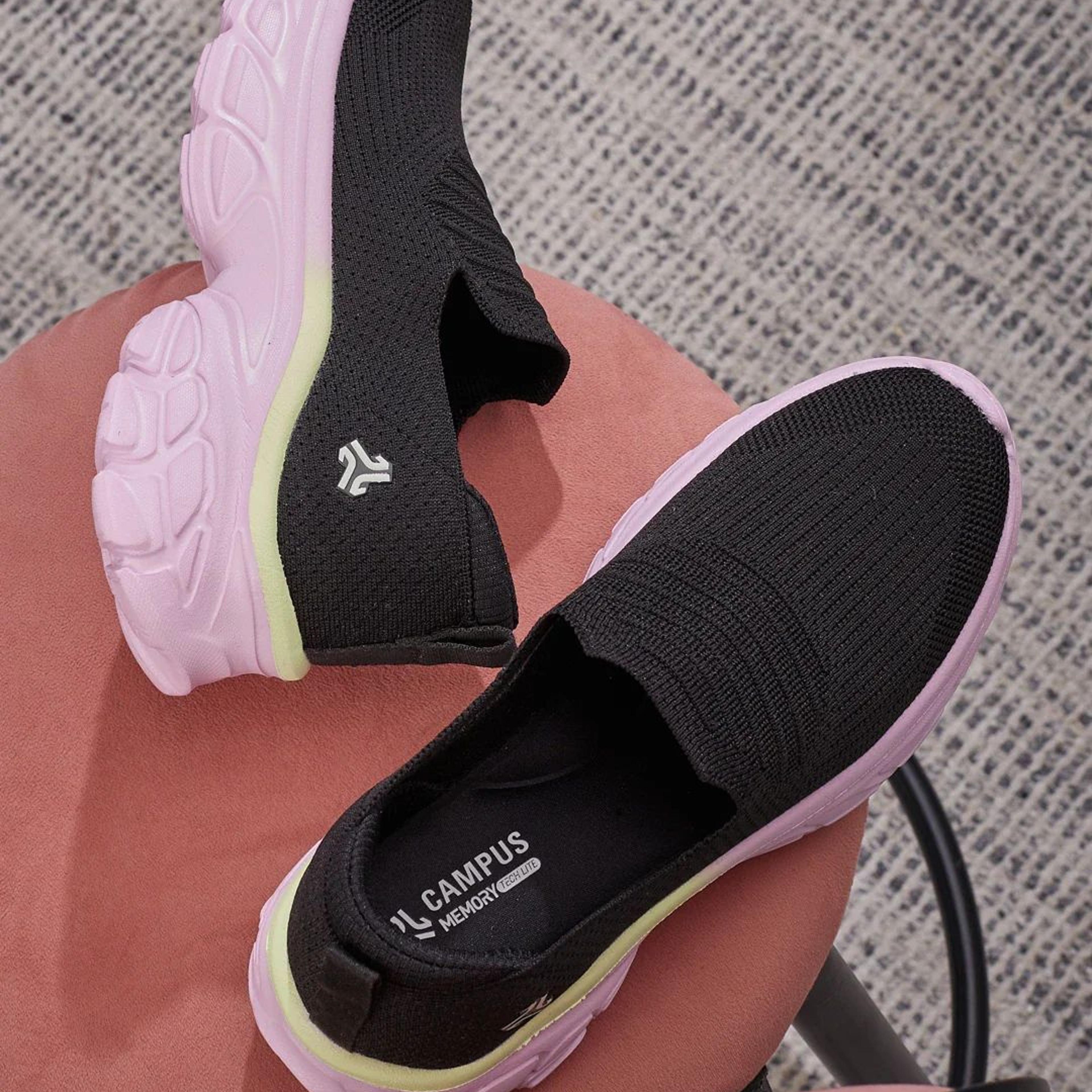 FRORA Black Women's Walking Shoes