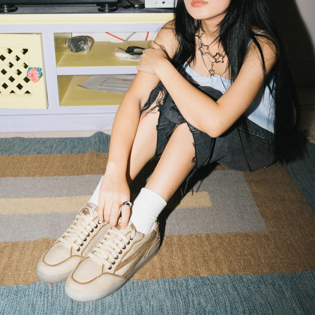 Gully Number 001 - Baaz Kora White for women — photo 10
