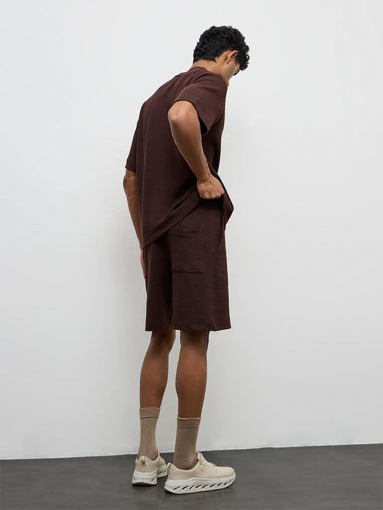 Nuoflexx Dark Brown Textured Relaxed-Fit Mid-Rise Cotton-Blend Shorts — photo 4