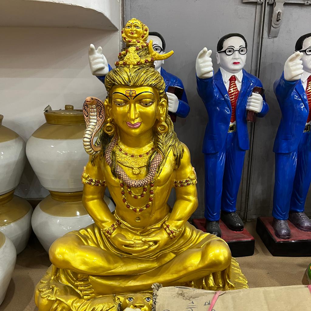 Golden Buddha Statue | Sculpture | Gold | Yellow