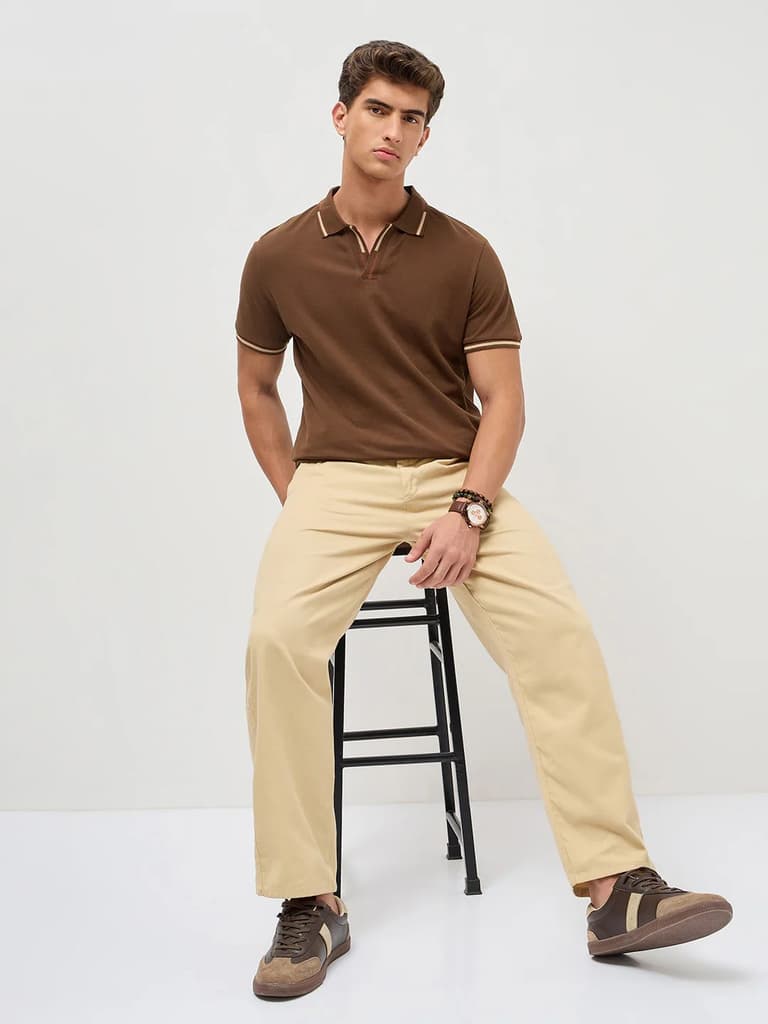 Men's Dark Brown Solid Regular Fit Half Sleeve Cotton Polo T-Shirt — photo 4