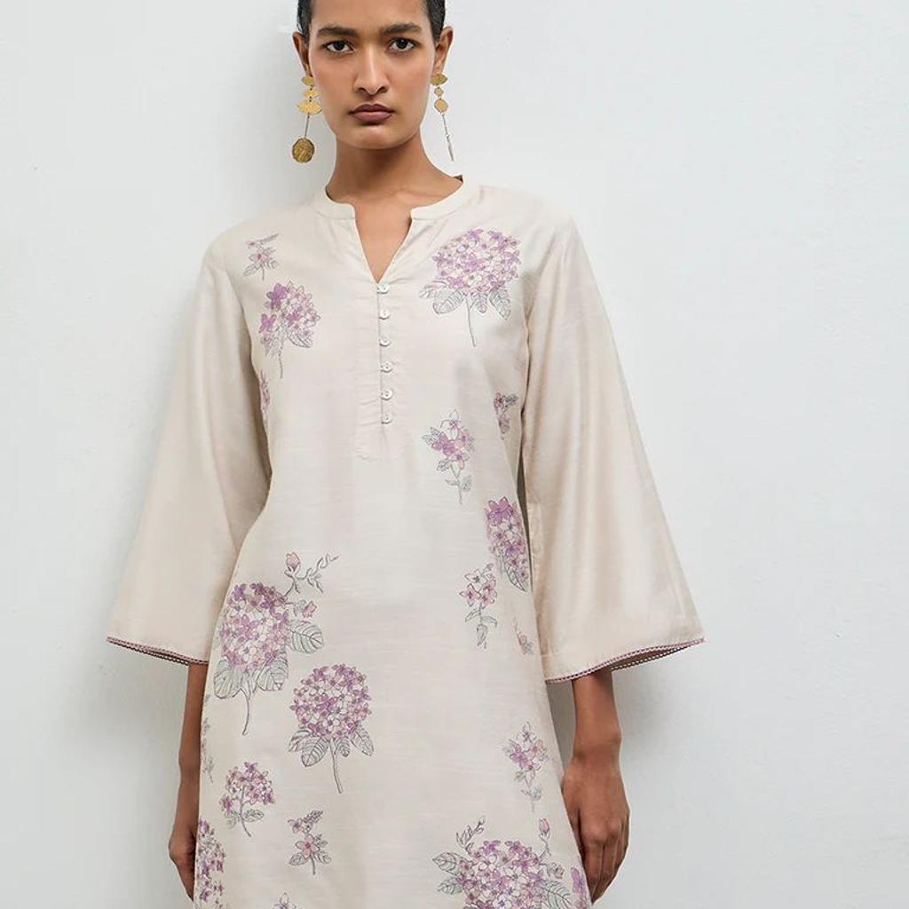 Zuba Beige Floral Pattern Straight Kurta