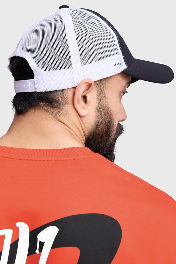 Unbeatable Trucker Cap Black/White — photo 9