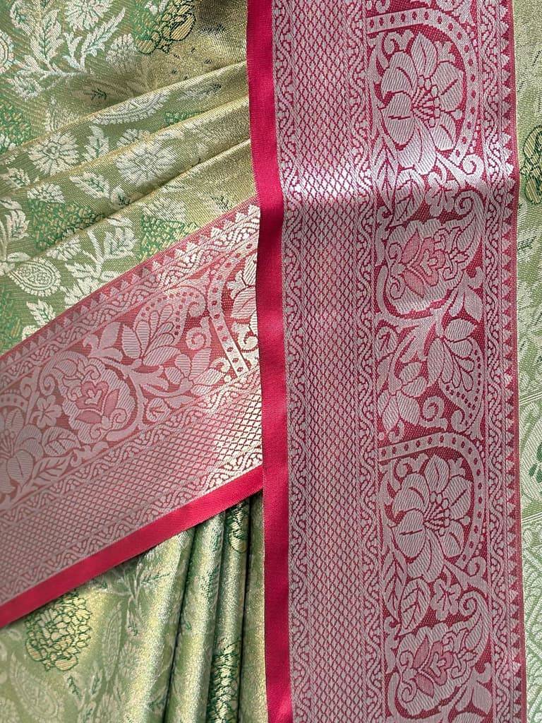 MIMOSA Women's Woven Design Kanjivaram Style Art Silk Saree with Blouse Piece - Green (SA00002476GRNFREE) — photo 6