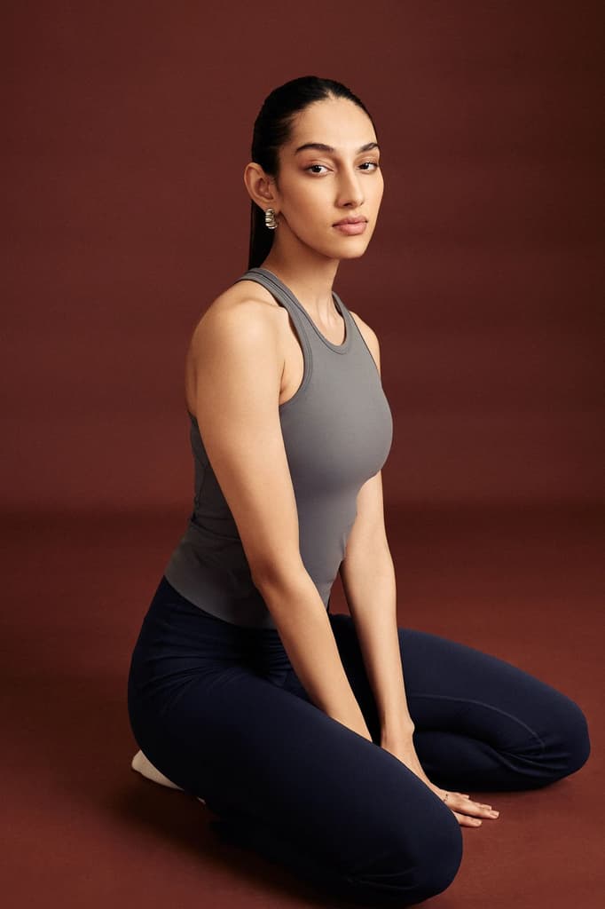 Shadow OnTheGo Fitted Tank Top — photo 3