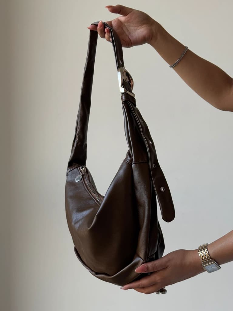 Super Soft Slouchy Shoulder Bag — photo 3