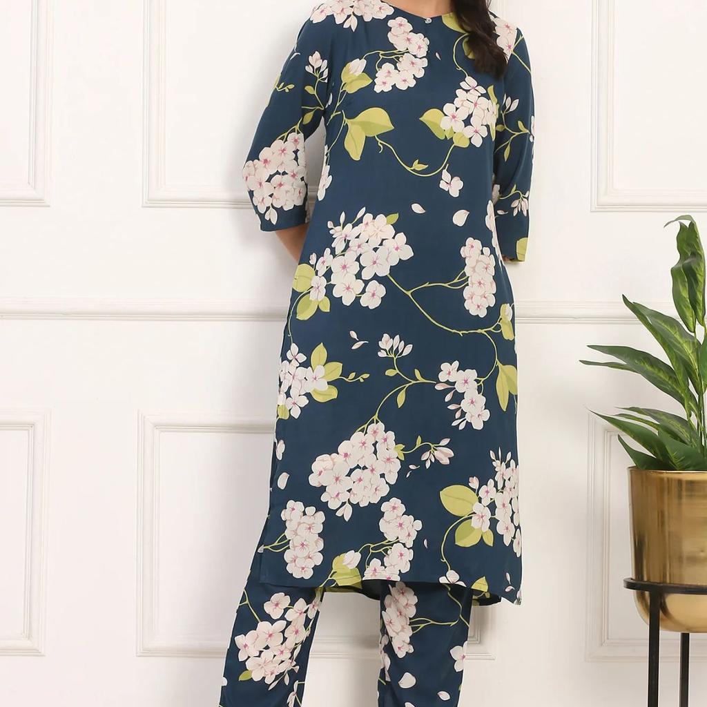 Navy Blue Floral Printed Straight Pure Cotton Kurta and Straight Pants Co-ord Set