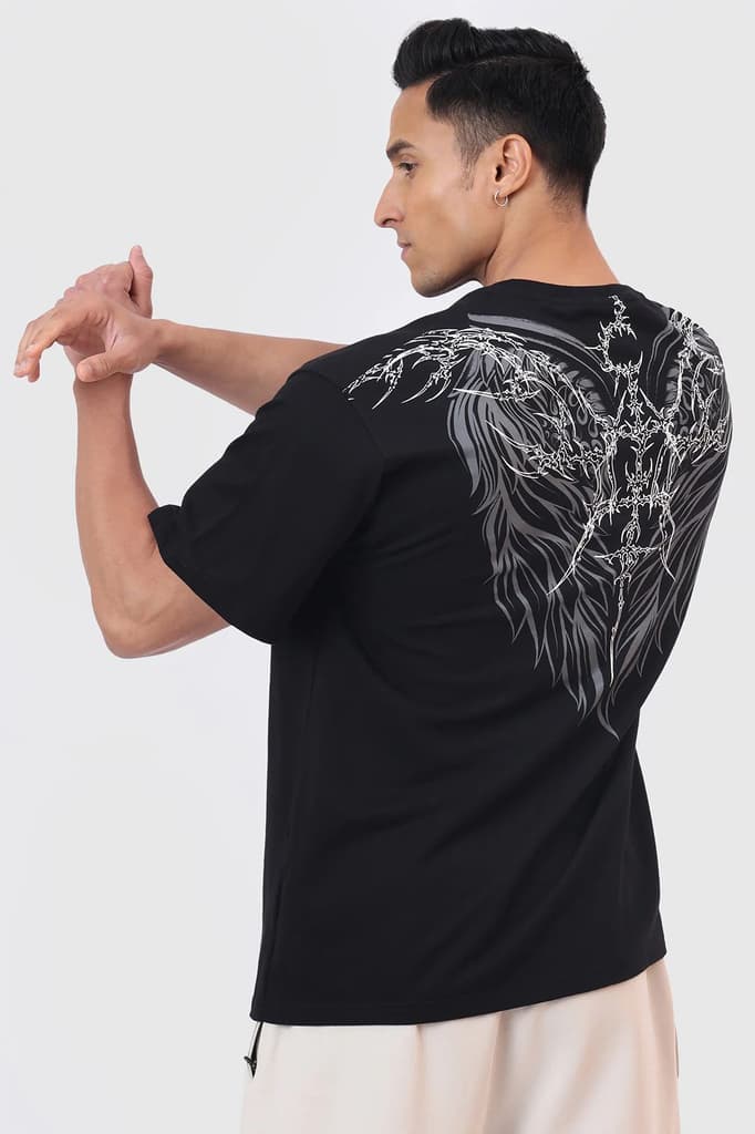 Winged Omen Oversized T-shirt Black — photo 5