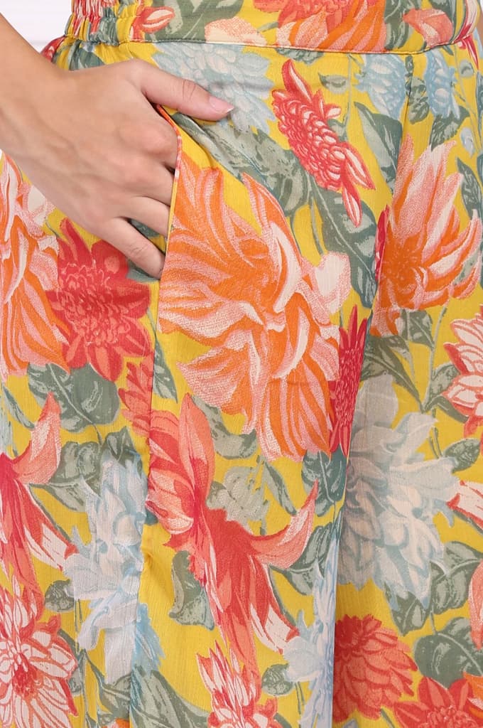 Yellow Floral Printed Straight Kurta and Flared Pants Set — photo 8