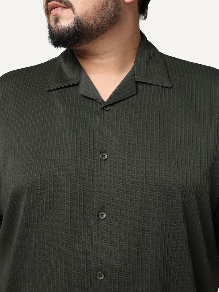 Plus Men's Dark Grey Cotton Half Sleeve Oversized Fit Textured Shirt with Cuban Collar — photo 5