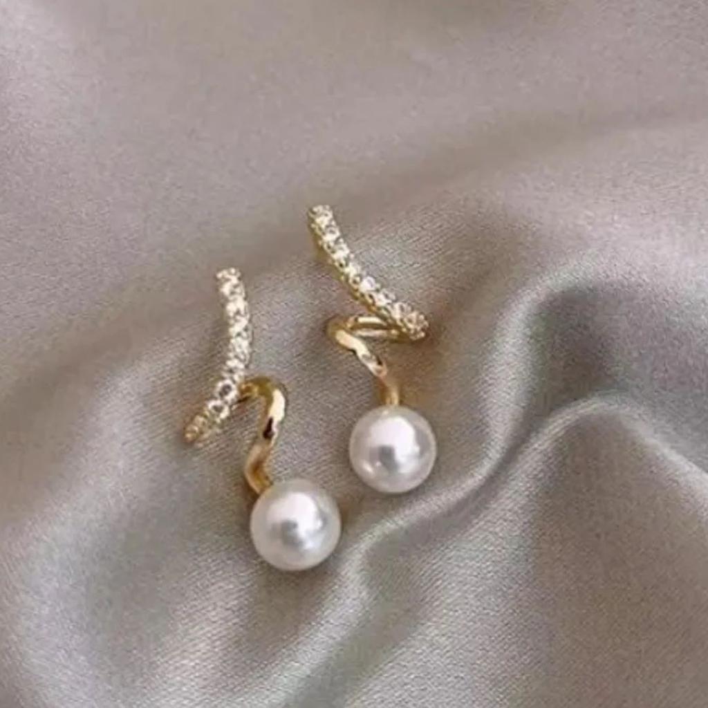 Fat Pearl Earring Collection | Elegant Pearl Ear Studs — photo 4
