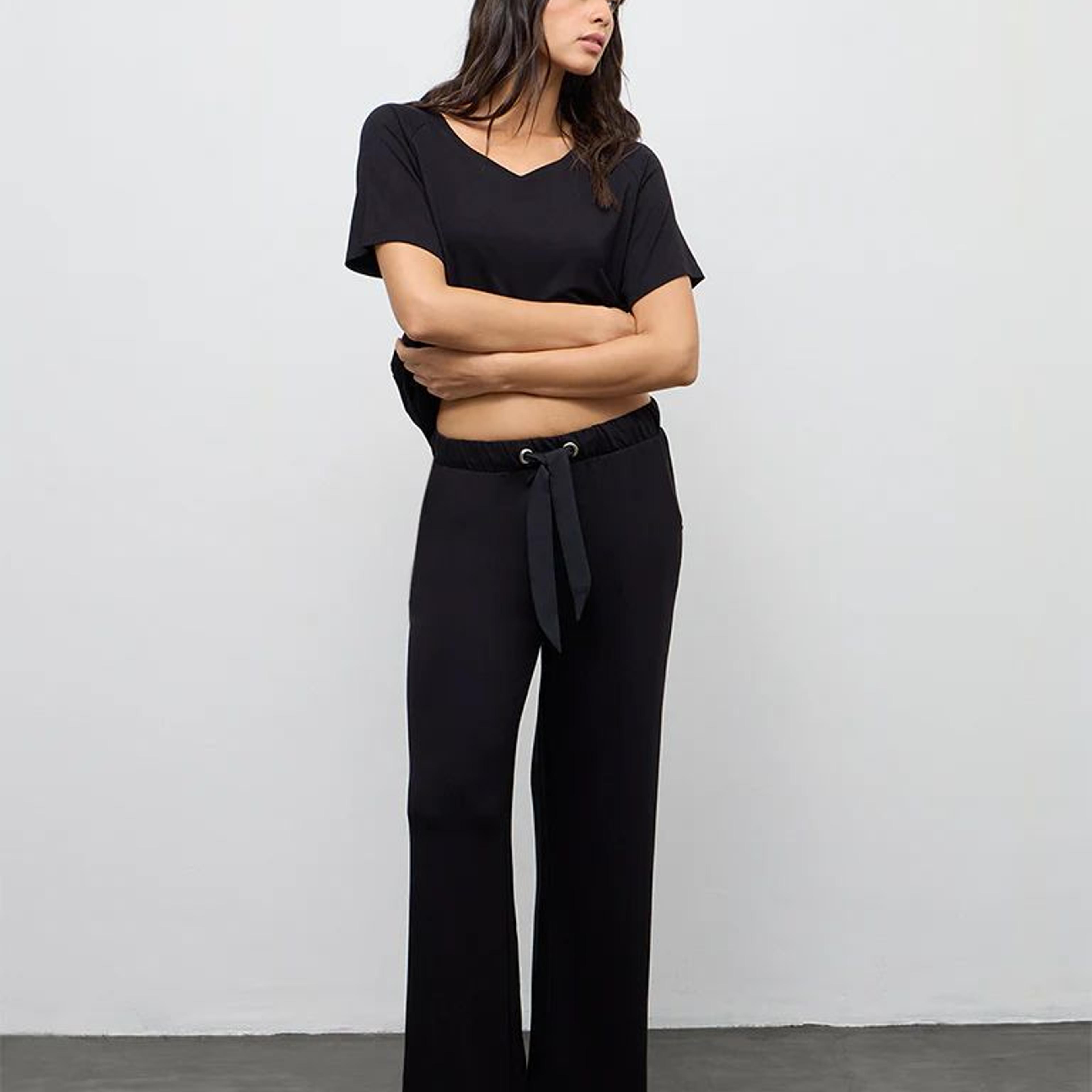 Wunderlove Black Solid High-Rise Pants