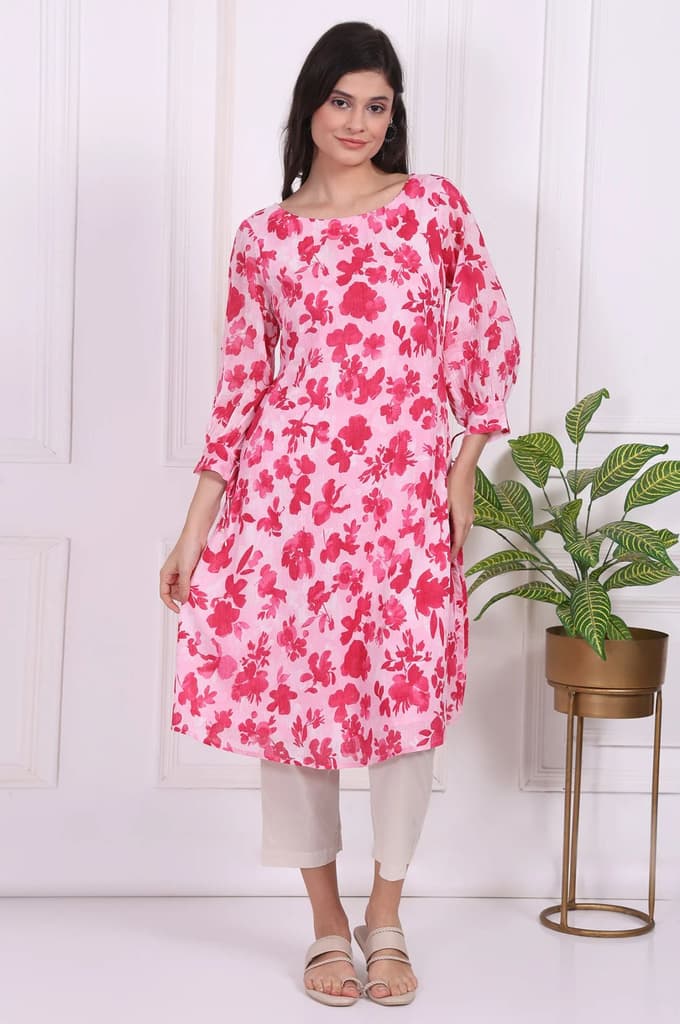 Pink Floral Printed Cotton Crepe Curved A-line Kurta — photo 2