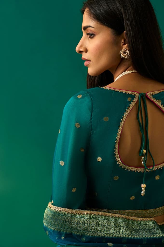 Green Embellished Fitted Organza Blouse with Skirt and Dupatta Set — photo 6