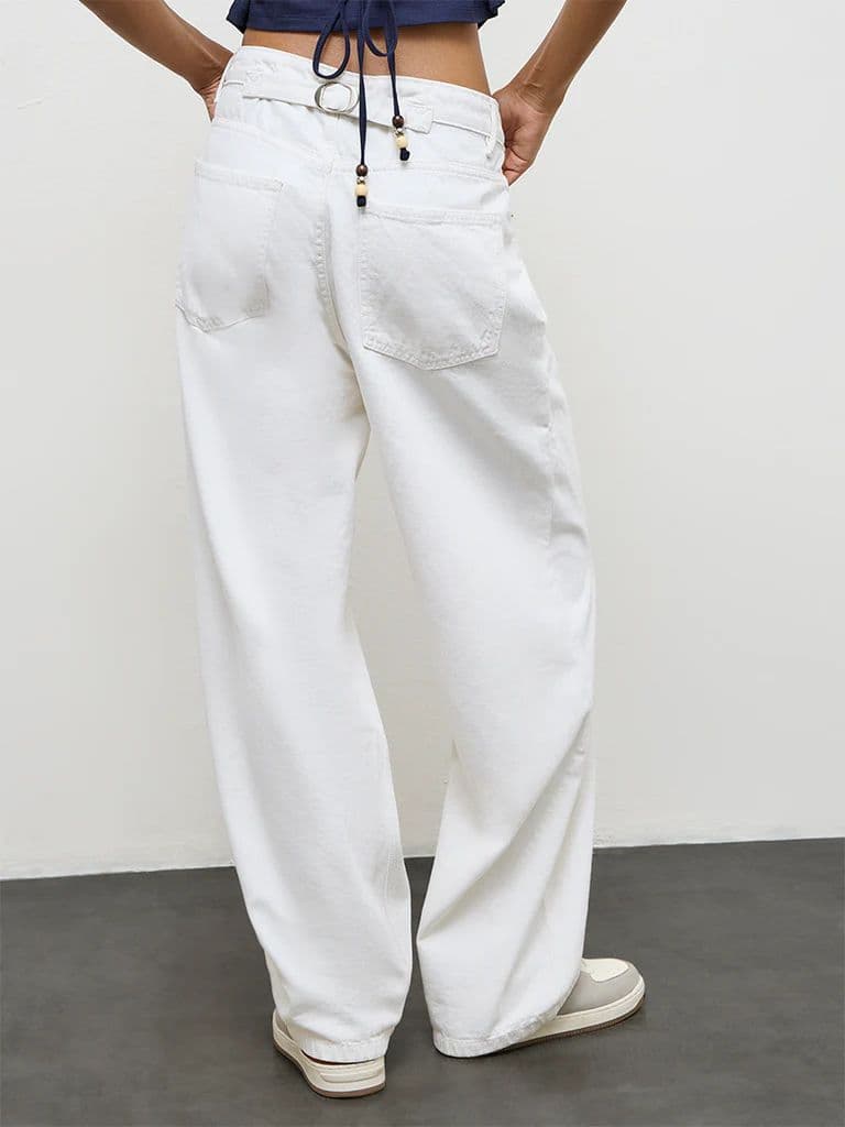 Nuon White Straight-Fit High-Rise Jeans — photo 4