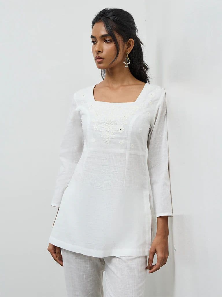 Utsa White Floral Embroidered Cotton Kurti