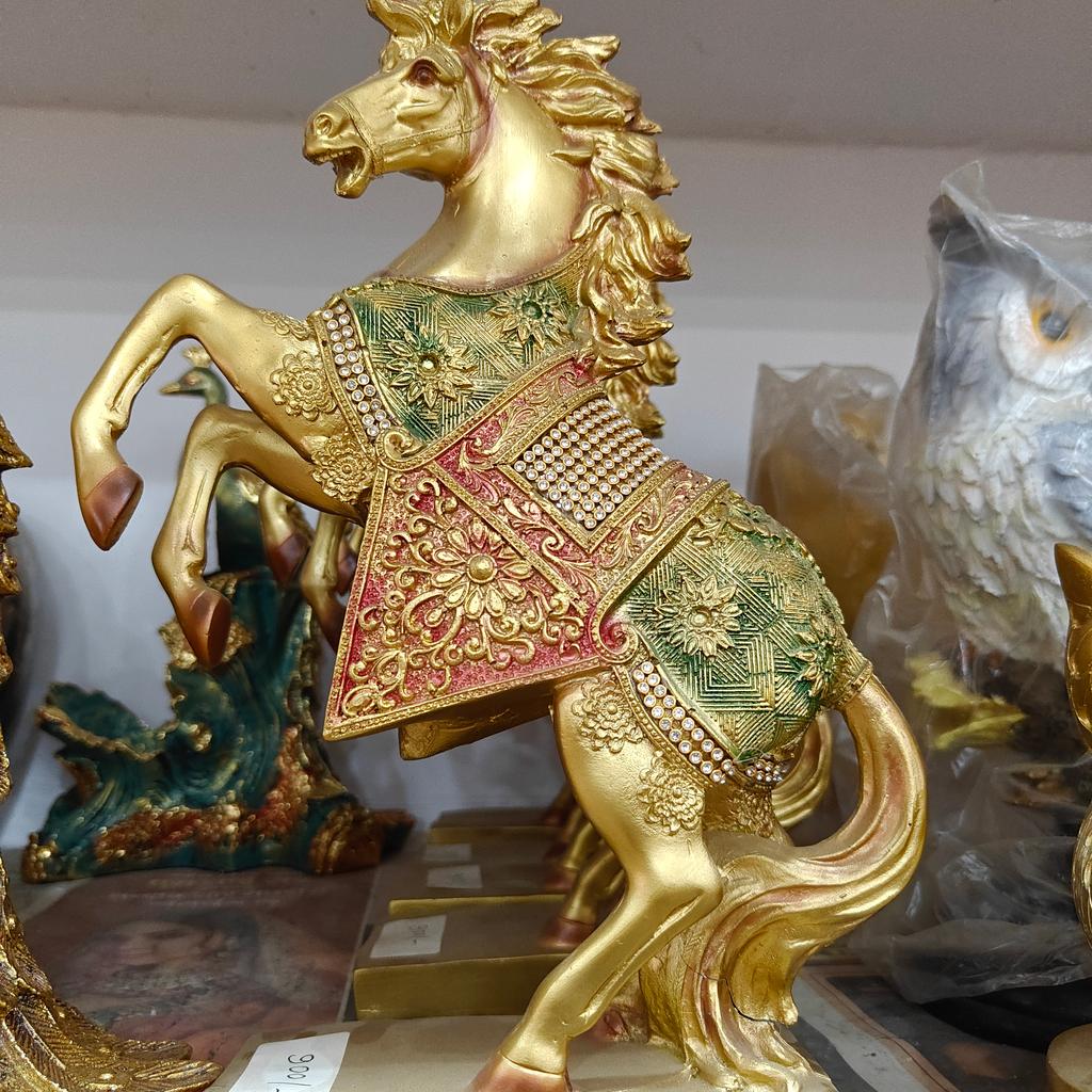 Gold Horse Statue | Decorative | Metal | Gold