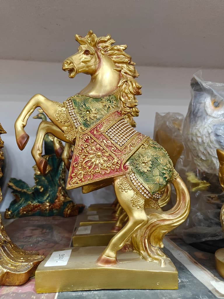 Gold Horse Statue | Decorative | Metal | Gold