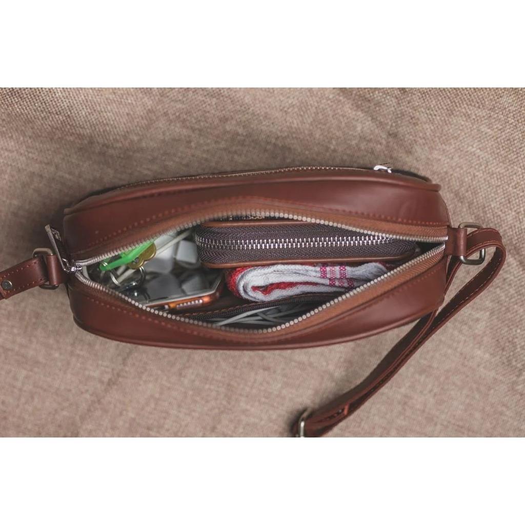 Chandra Mahal Raj Gadi Motif Sling Bag