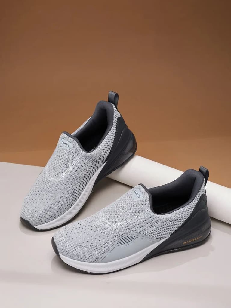CROWD Grey Men's Walking Shoes