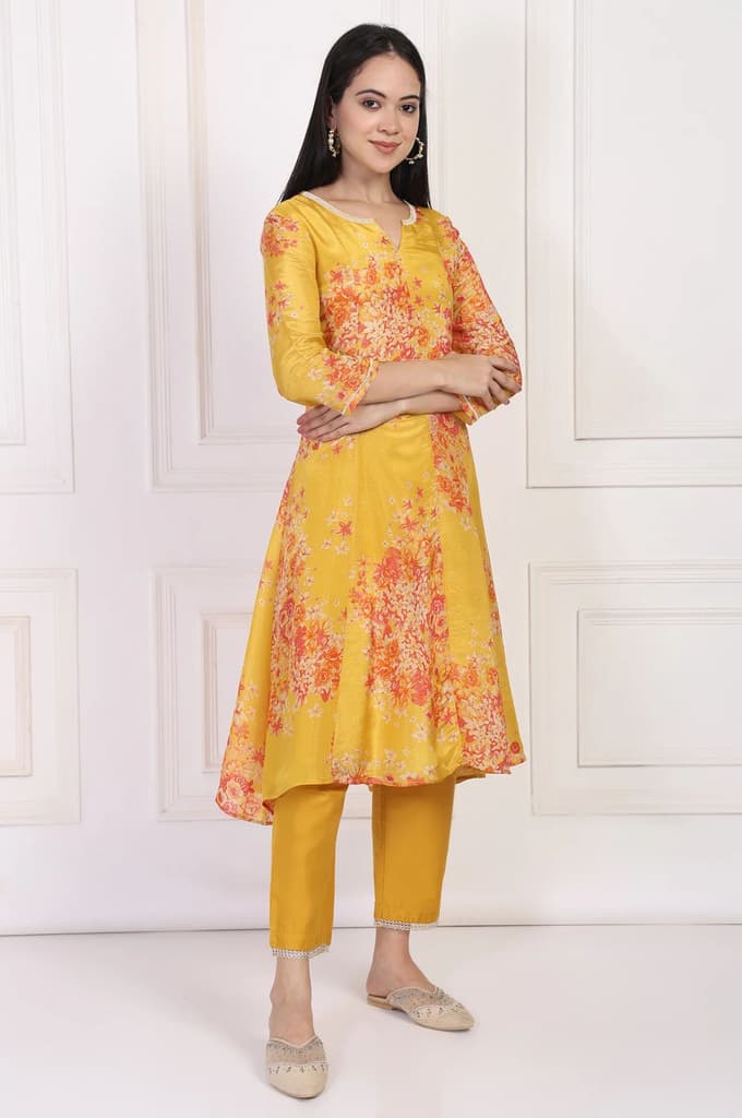 Yellow Floral Printed Beaded A-Line Tissue Kurta with Straight Pant Set — photo 6