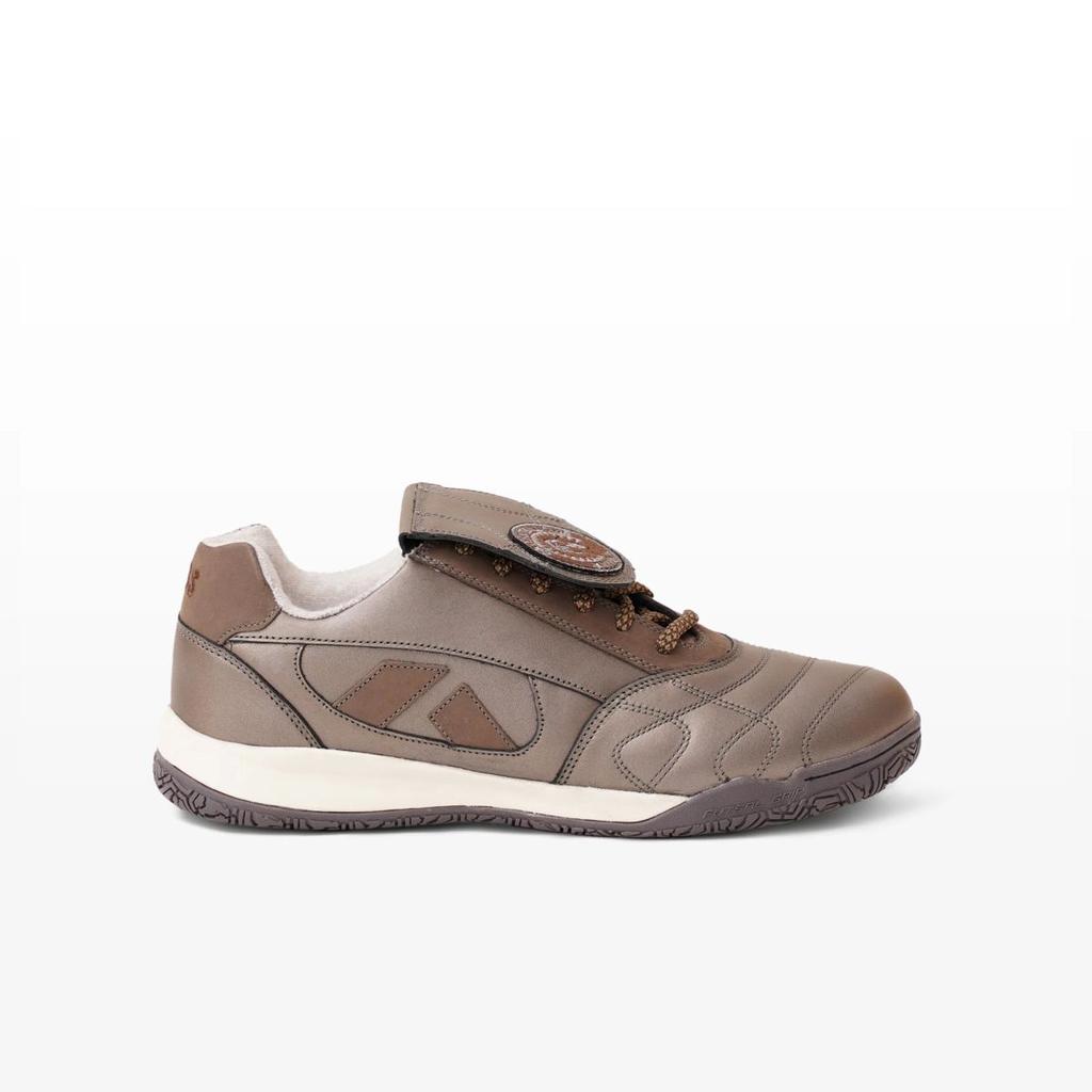 Gully Labs - Hand Lasted Indian Sneakers — photo 6