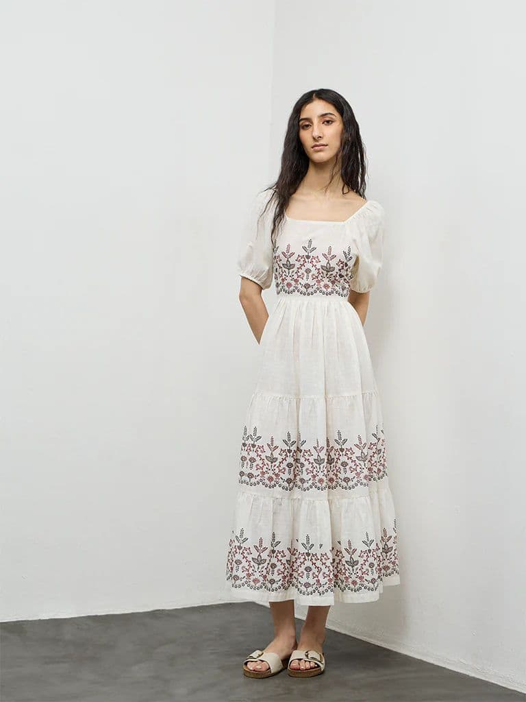 Bombay Paisley Off-White Floral Printed Cotton Tiered Dress — photo 2