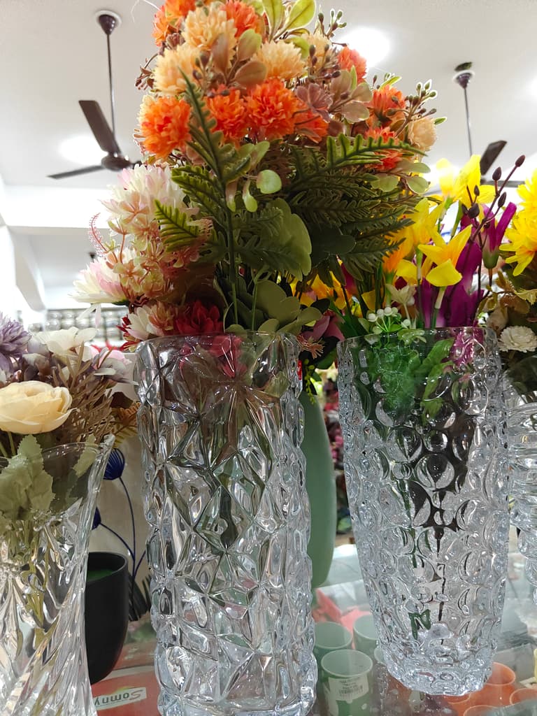 Clear Vase with Flowers | Glass | Decorative | Clear