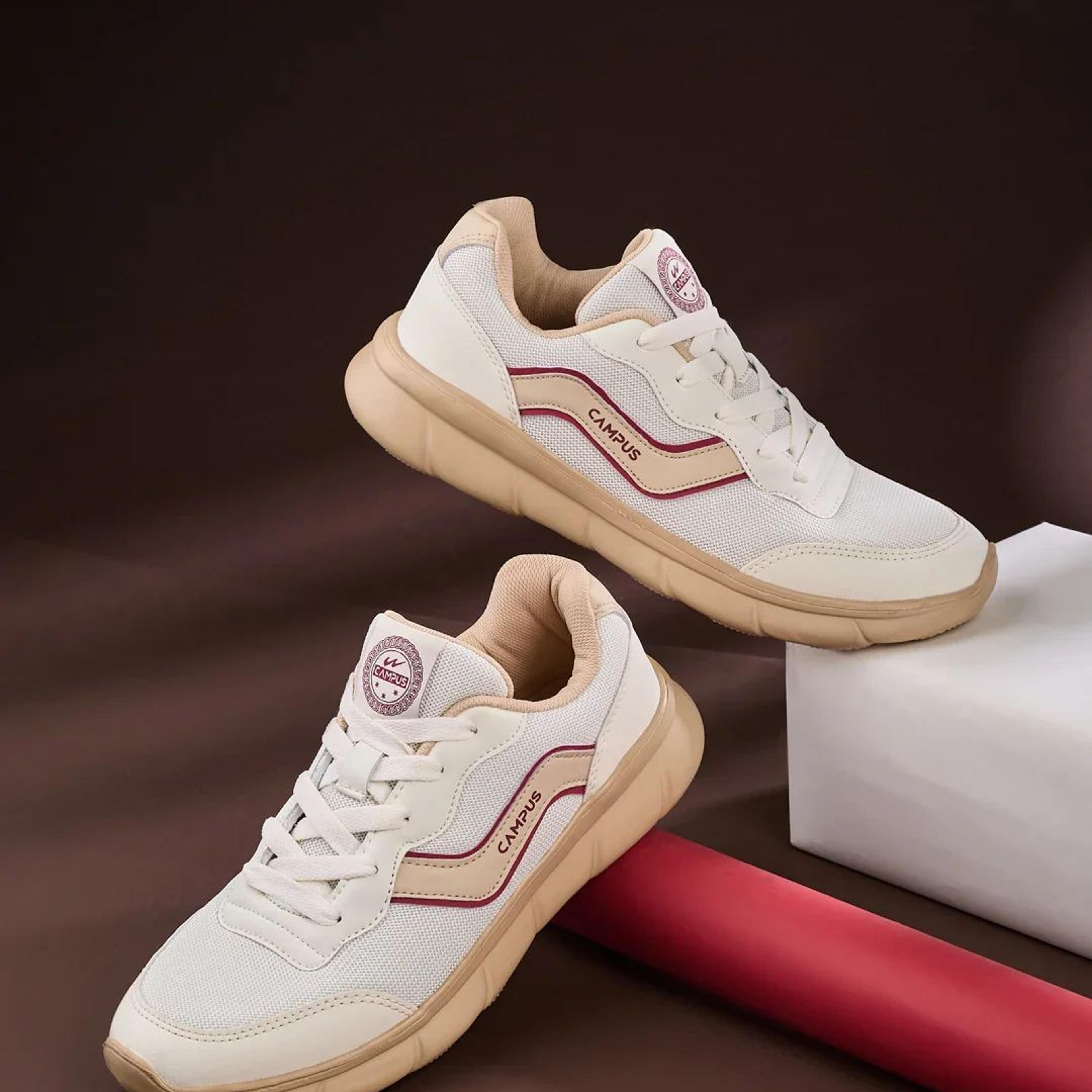 EVARO Off White Men's Running Shoes