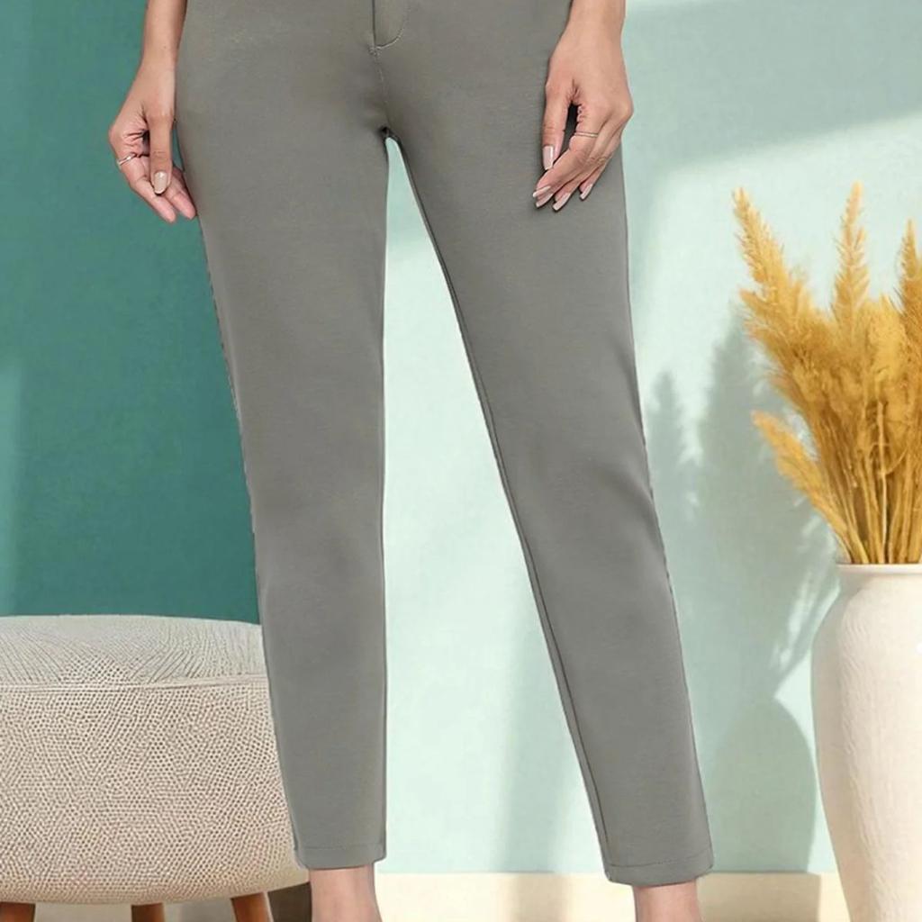 Green Solid Mid Rise Trouser in Ankle Length