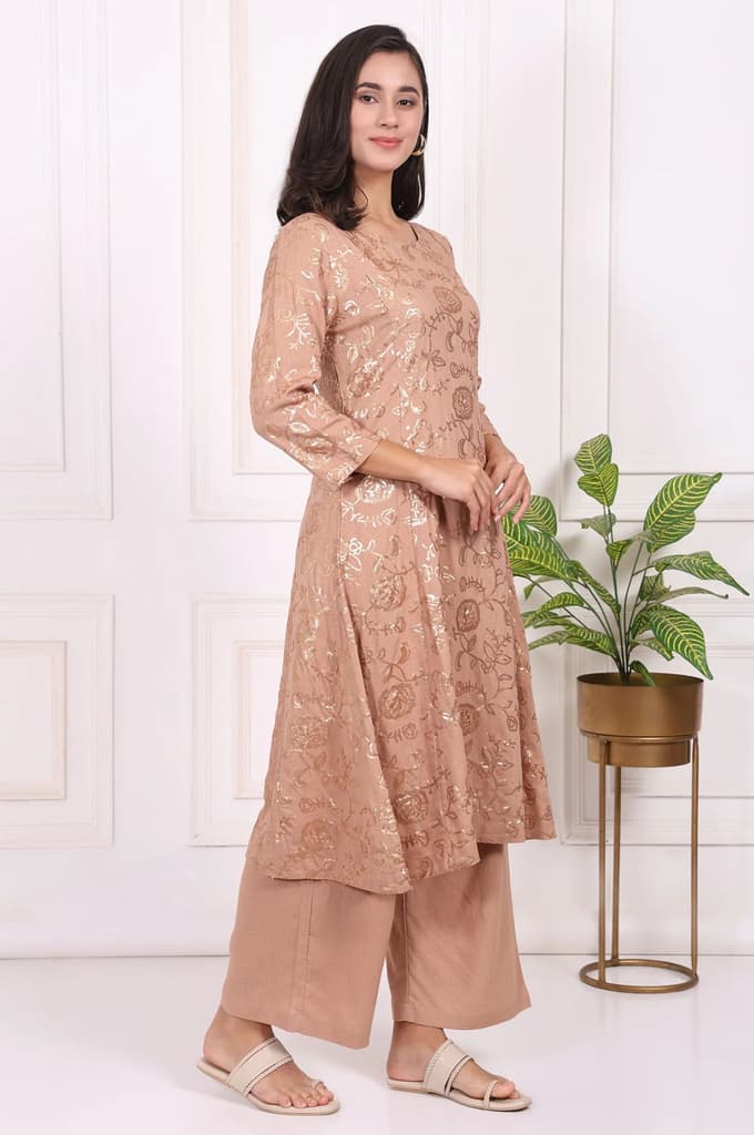 Brown Floral Printed Sequins Straight Rayon Kurta with Flared Pants Set — photo 6