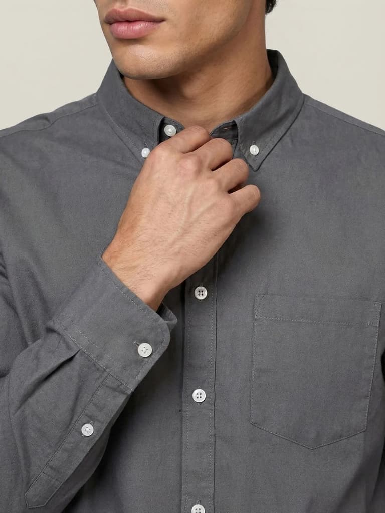 Men's Grey Cotton Full Sleeve Regular Fit Solid Oxford Shirt With Button-Down Collar — photo 5