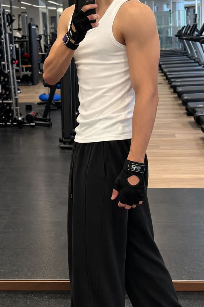 Structured Overlap Pleat Joggers — photo 6