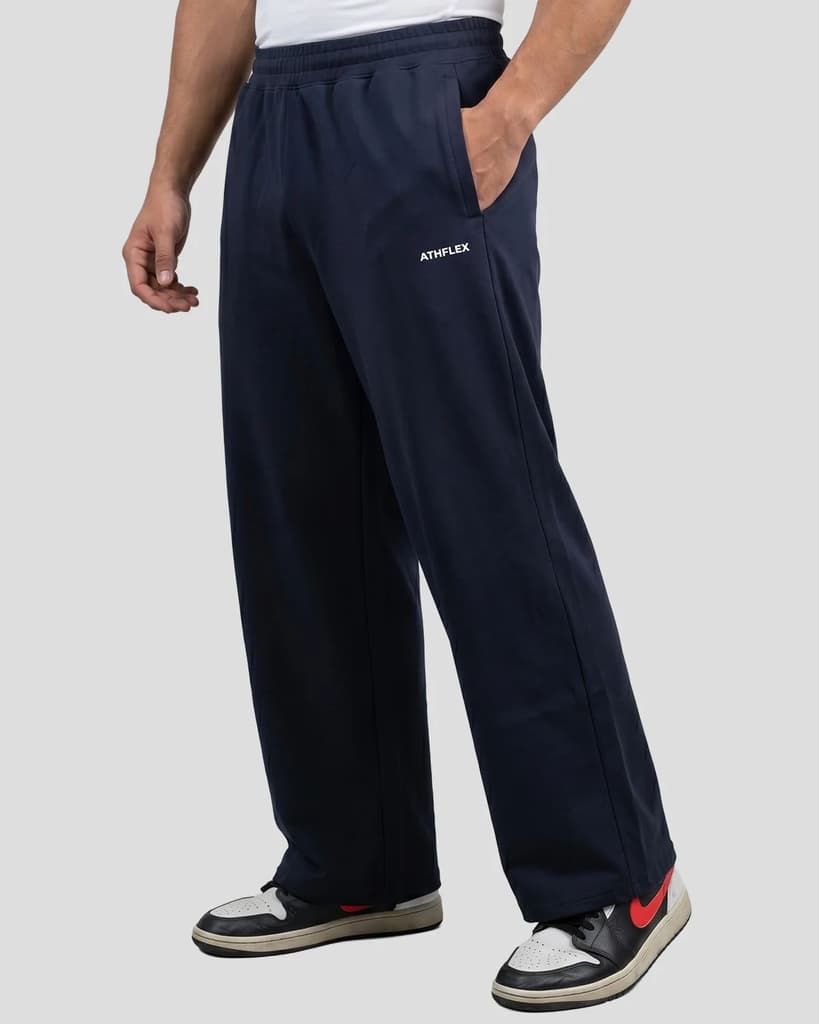 Classic Straight Pant — S