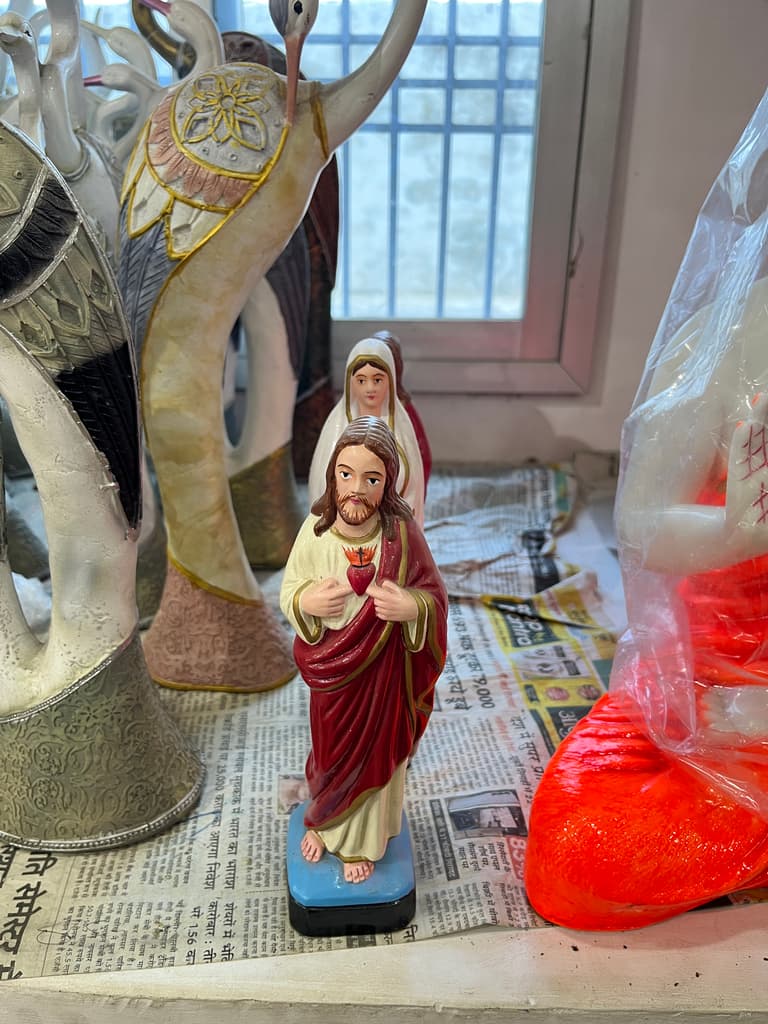 Jesus Statue | Sculpture | Bronze | Brown