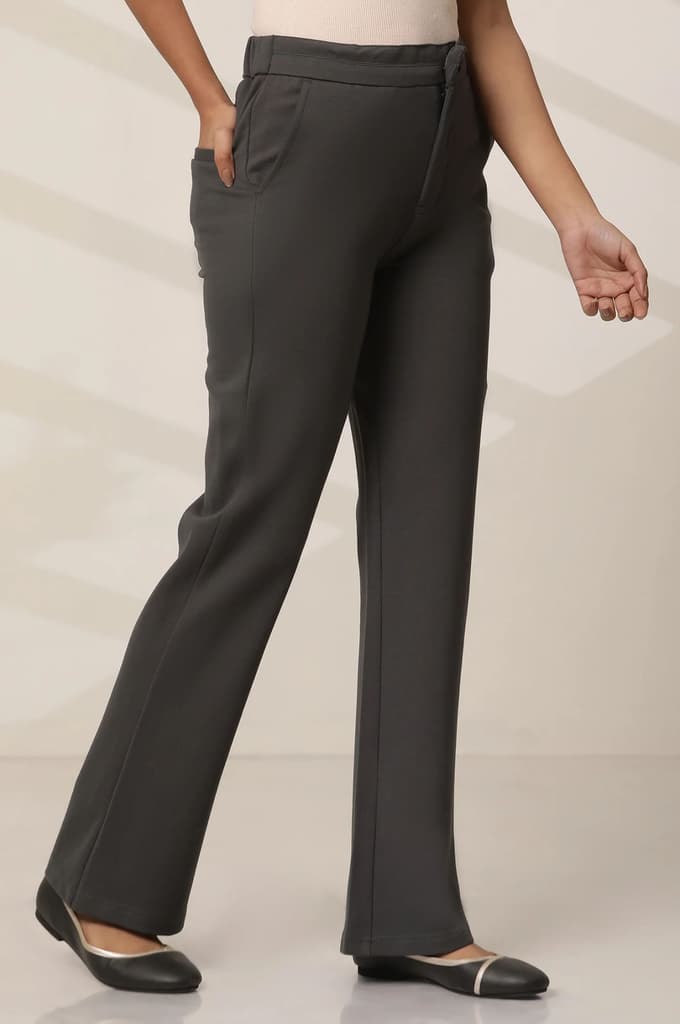 Grey Solid Straight Fit Pants With Button Closure — photo 3