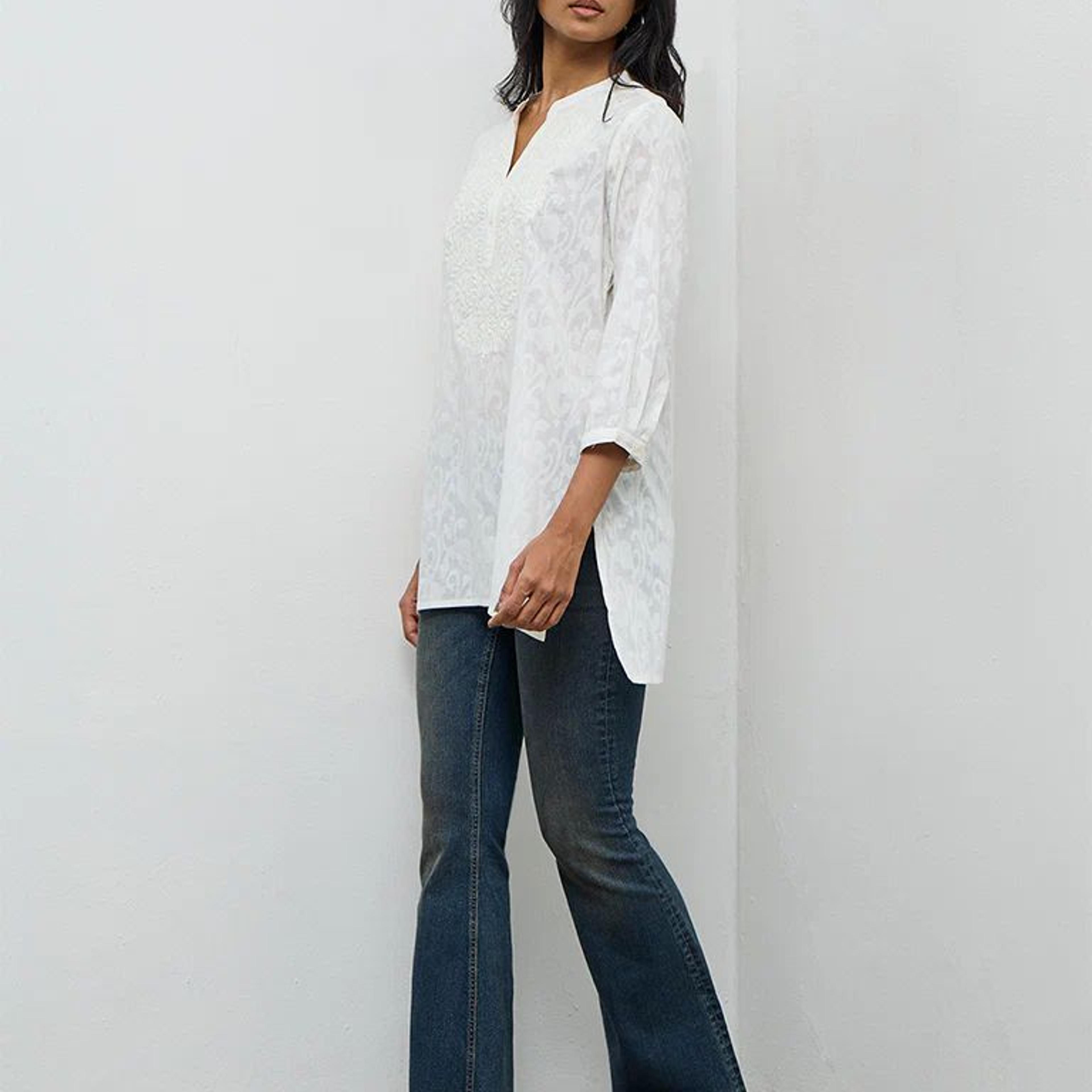 Utsa White Floral Embroidered Cotton-Blend Kurti