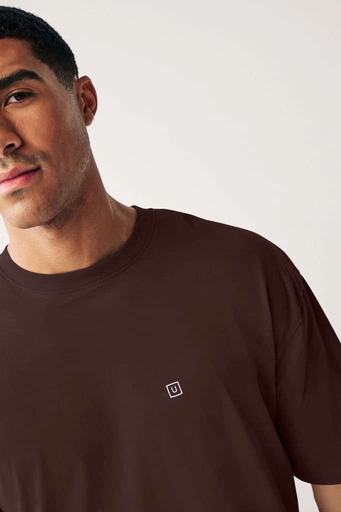 Men's Chicory Coffee Solid Round Neck Oversized Half Sleeve Cotton T-Shirt — photo 5