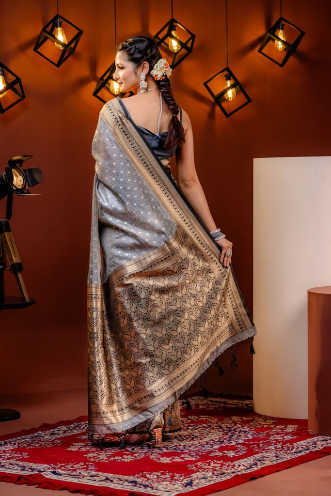 Mimosa Women's Woven Design Kanjivaram Style Art Silk Saree With Blouse Piece : SA00001612GYFREE — photo 4