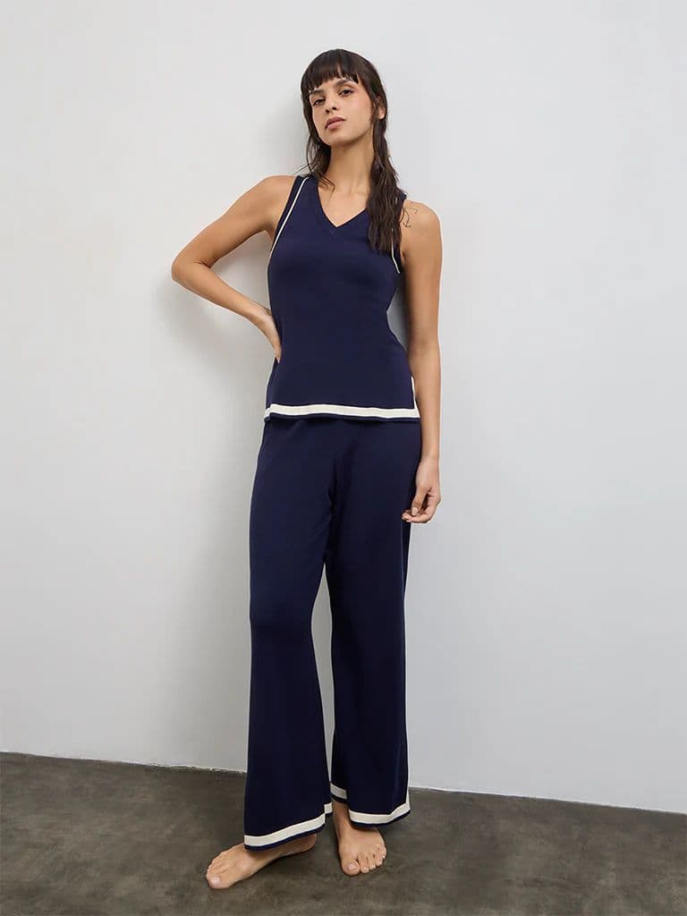 Wunderlove Navy Contrast Detailed V-Neck Top — photo 2