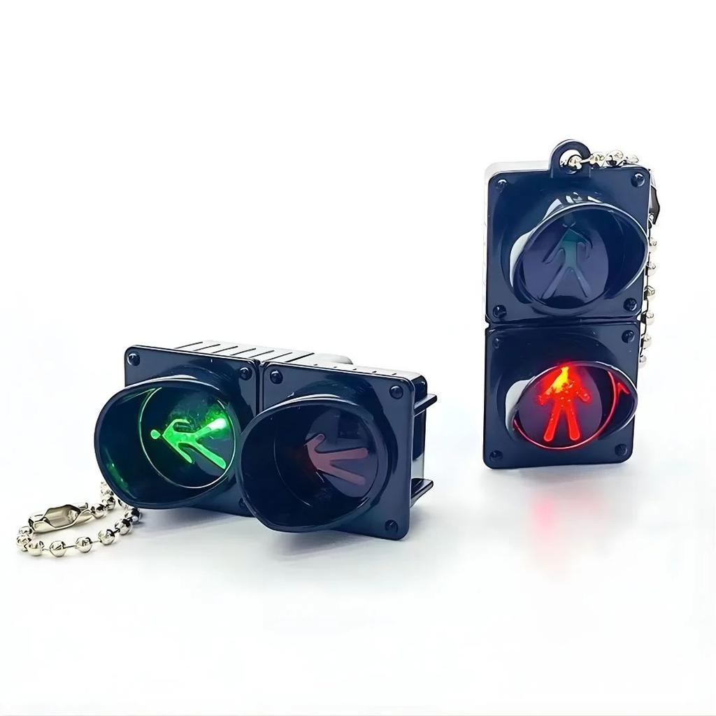 Traffic Light Keychain with LED Lights — photo 3