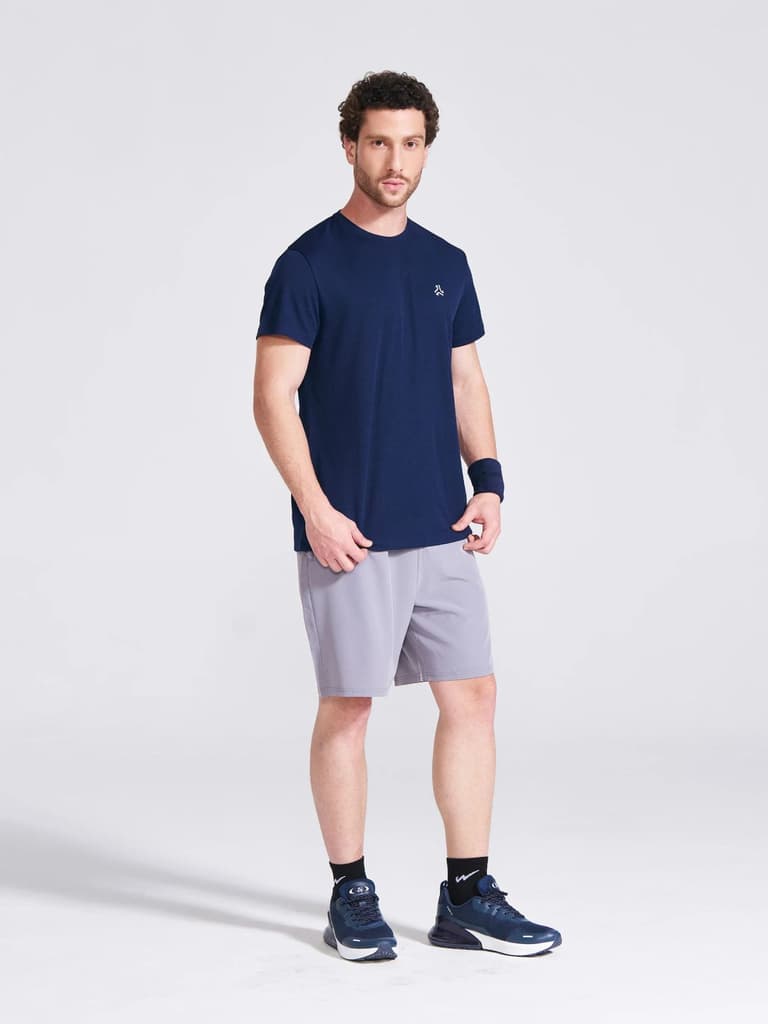 Men's Navy Solid Round Neck T-Shirt — photo 3