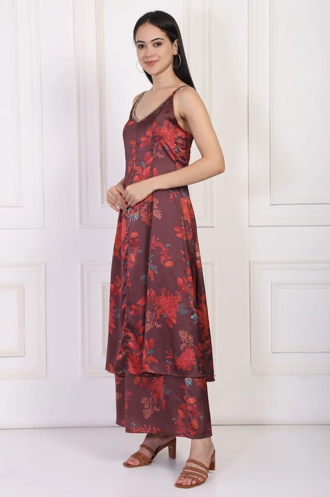 Maroon Floral Printed Sequined A-Line Satin Kurta with Flared Pant and Dupatta Set — photo 4
