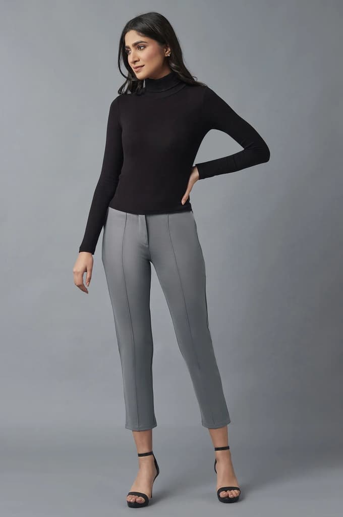 Grey Solid Straight Fit Trousers With Pintuck Detail — photo 5