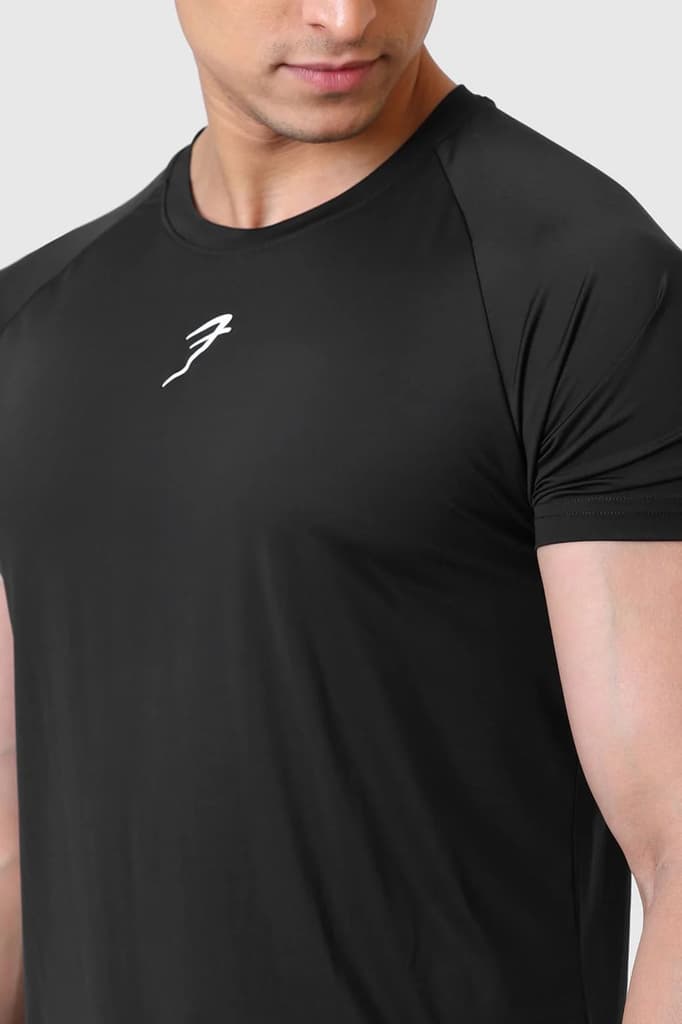 Bare Nylon T-shirt Black — photo 4