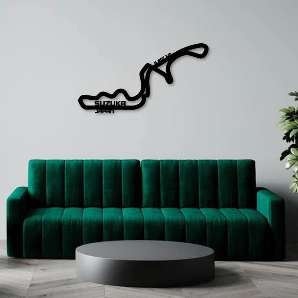 SUZUKA CIRCUIT 2 METAL WALL ART