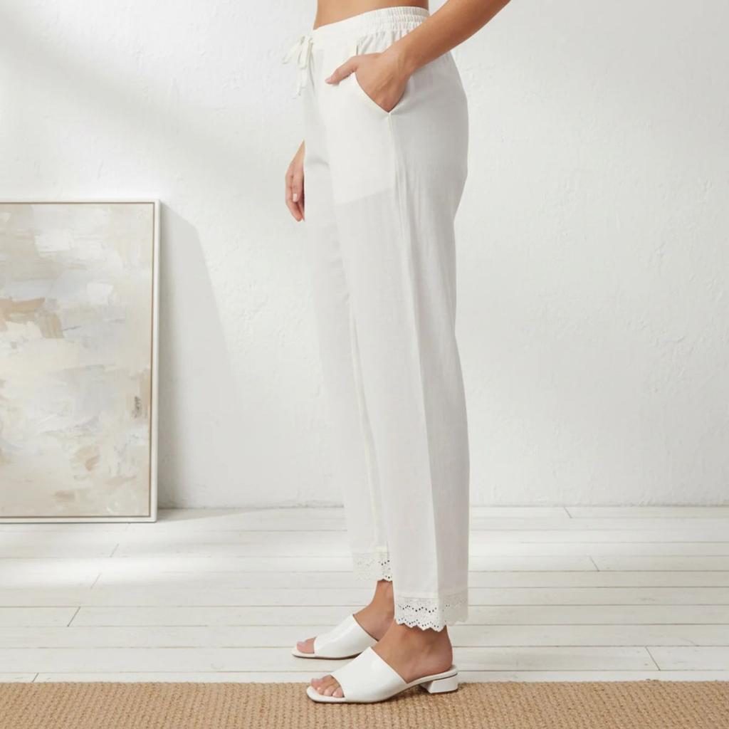 Off-White Solid Lace Pure Cotton Ankle Length Straight Pants — photo 4