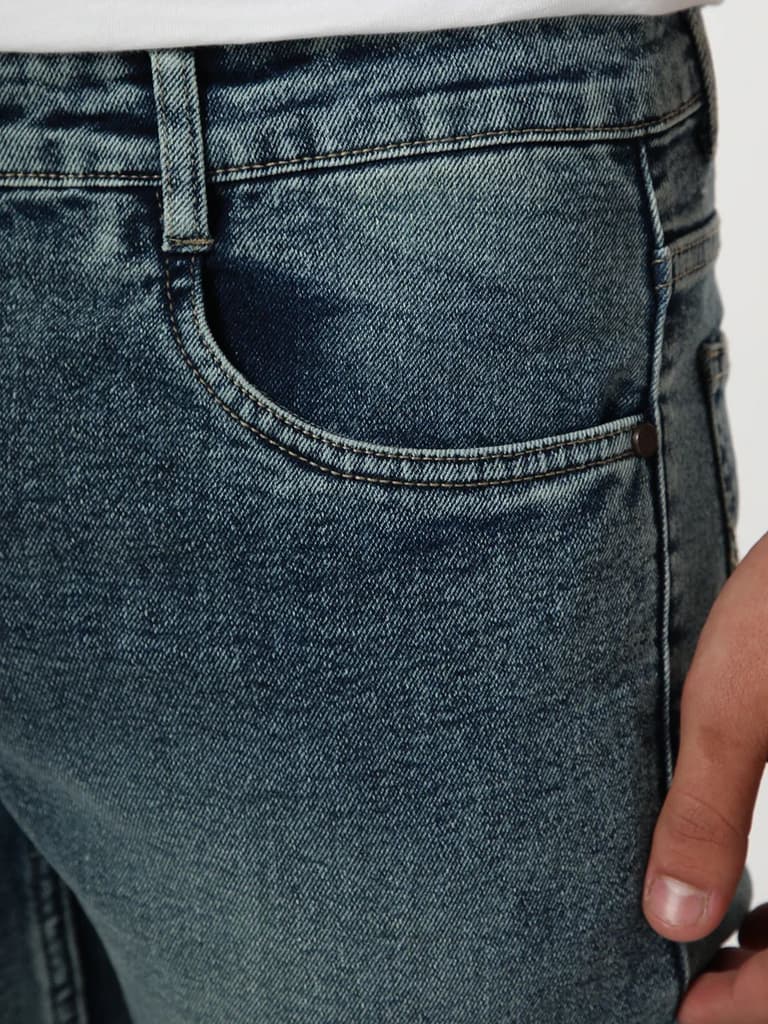 Men's Light Blue Bootcut Fit Mid Rise Tinted Heavy Washed Jeans Stretchable — photo 5