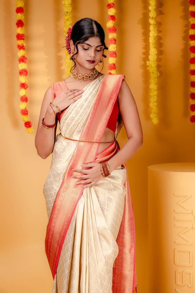 Mimosa Women's Woven Design Kanjivaram Style Art Silk Saree With Blouse Piece : SA00001609HWFREE — photo 4